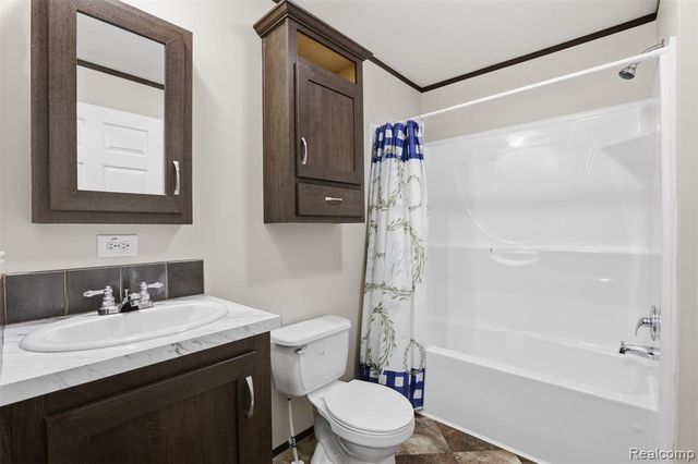 807 Swan Street, Rochester Hills, MI 48309