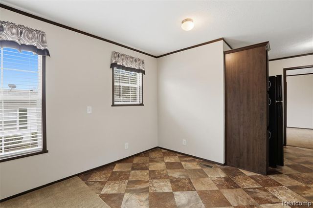 807 Swan Street, Rochester Hills, MI 48309