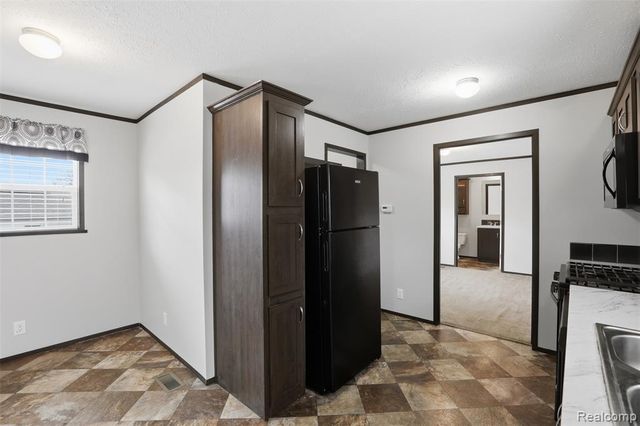 807 Swan Street, Rochester Hills, MI 48309