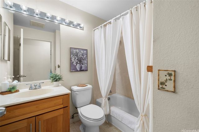 94-211 Paioa Place K203, Waipahu, HI 96797