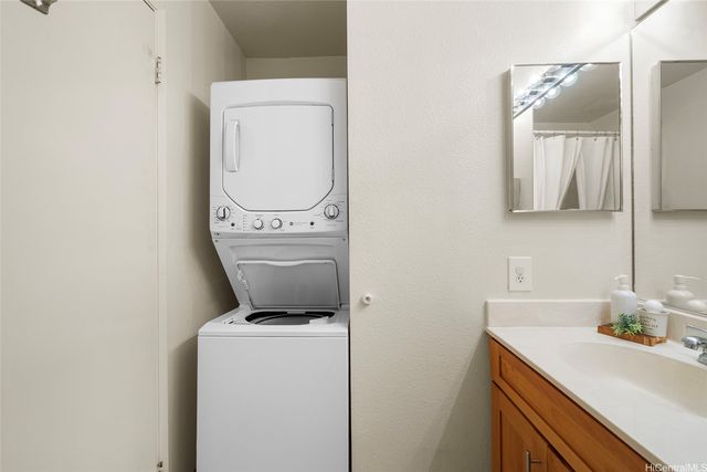 94-211 Paioa Place K203, Waipahu, HI 96797