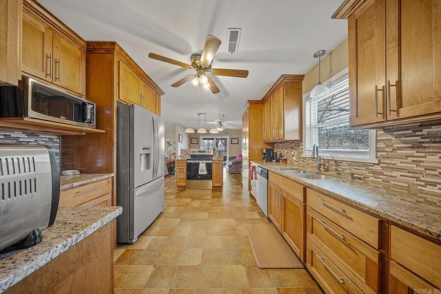 2500 N 29th Street, Paragould, AR 72450