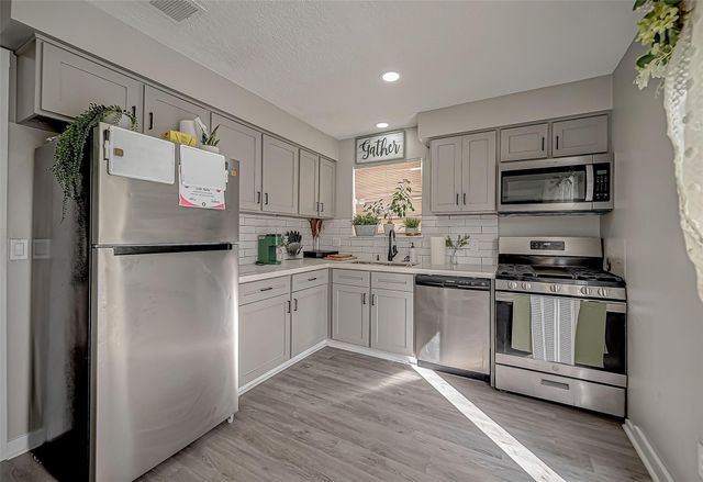 1410 Edward Drive, South Houston, TX 77587