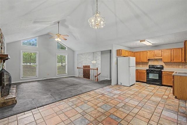 380 N Victoria Road, Woodstock, GA 30189