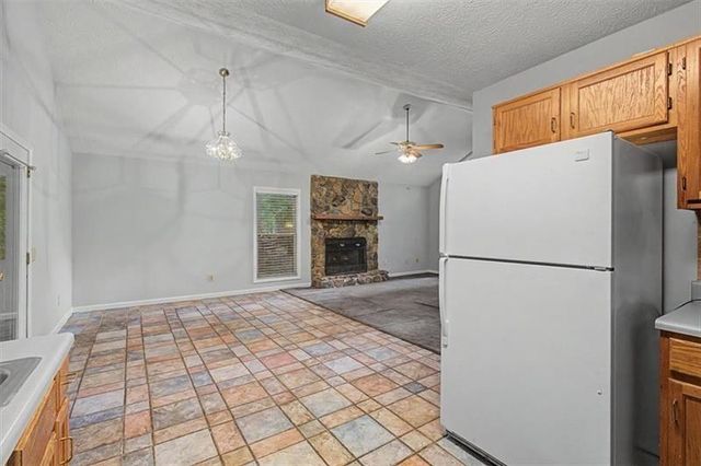 380 N Victoria Road, Woodstock, GA 30189