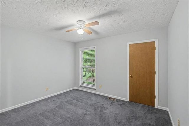 380 N Victoria Road, Woodstock, GA 30189