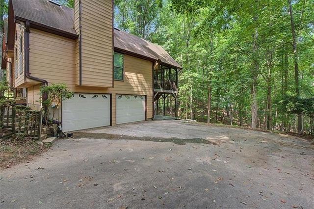 380 N Victoria Road, Woodstock, GA 30189