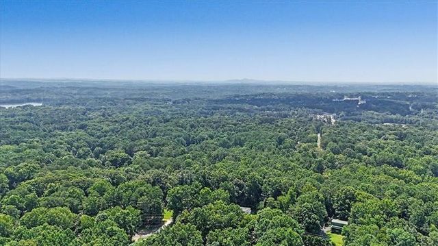 380 N Victoria Road, Woodstock, GA 30189