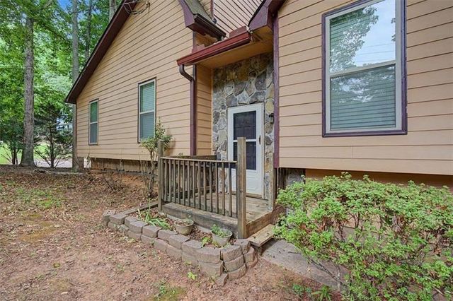 380 N Victoria Road, Woodstock, GA 30189