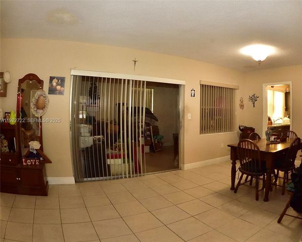 7508 Hayes St, Hollywood, FL 33024