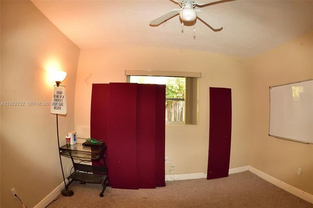 7508 Hayes St, Hollywood, FL 33024