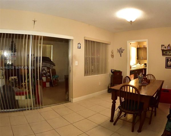 7508 Hayes St, Hollywood, FL 33024