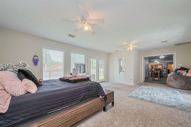 218 Beaumont Drive, Magnolia, TX 77354