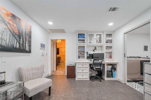 218 Beaumont Drive, Magnolia, TX 77354