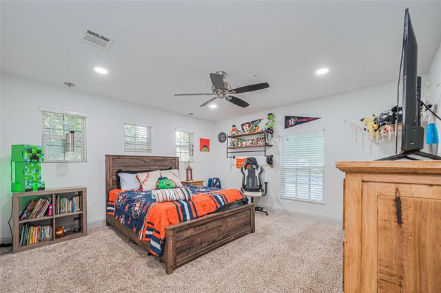 218 Beaumont Drive, Magnolia, TX 77354