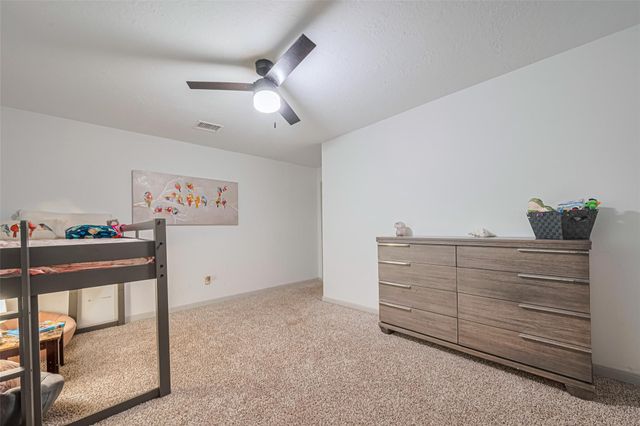 218 Beaumont Drive, Magnolia, TX 77354