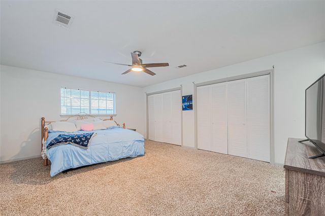 218 Beaumont Drive, Magnolia, TX 77354