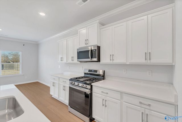 12402 Whitcomb Circle, Athens, AL 35613