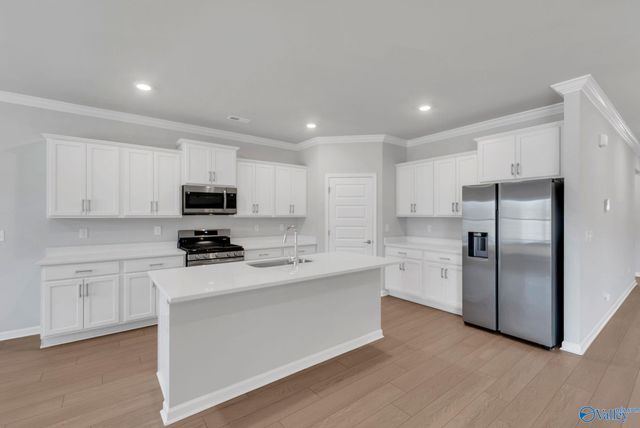 12402 Whitcomb Circle, Athens, AL 35613