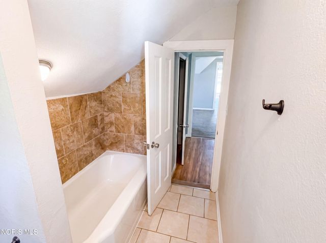 608 Howland Avenue, Toledo, OH 43605