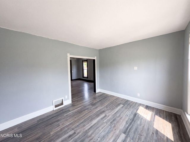 608 Howland Avenue, Toledo, OH 43605