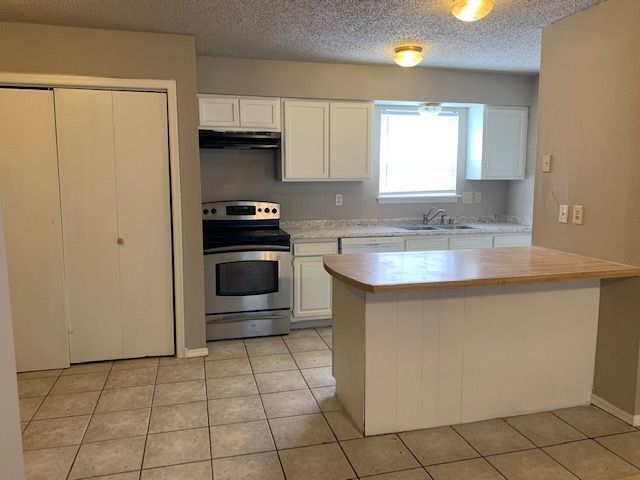 1605 Azalea Circle A, Springdale, AR 72764