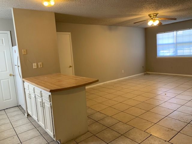 1605 Azalea Circle A, Springdale, AR 72764