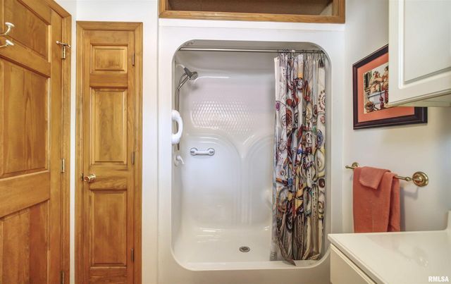 500 4TH Avenue N, Clinton, IA 52732