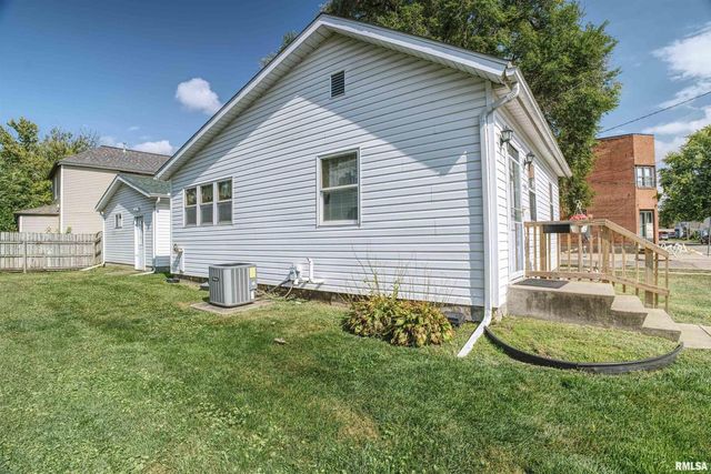 500 4TH Avenue N, Clinton, IA 52732