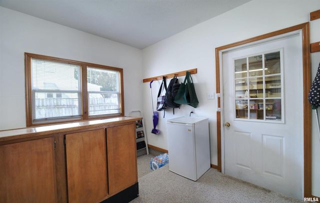 500 4TH Avenue N, Clinton, IA 52732