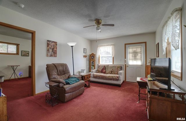 500 4TH Avenue N, Clinton, IA 52732