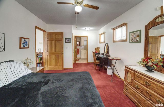 500 4TH Avenue N, Clinton, IA 52732