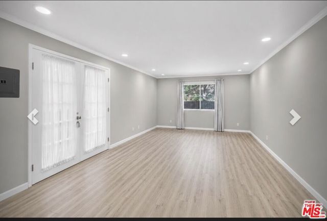 2700 Cahuenga Boulevard 4220, Los Angeles, CA 90068