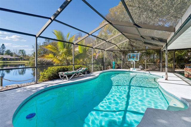 4110 W BANK AVENUE, Tampa, FL 33624