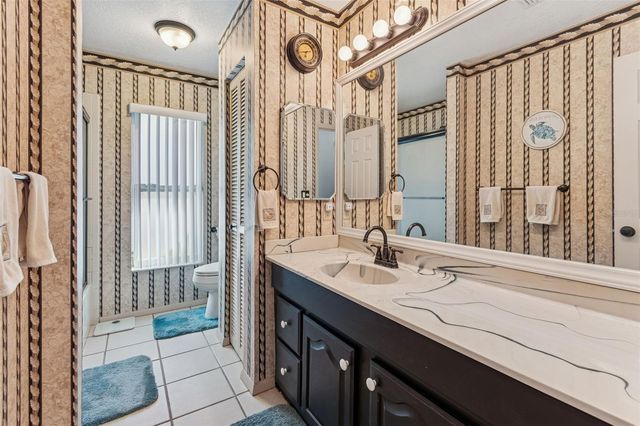 4110 W BANK AVENUE, Tampa, FL 33624