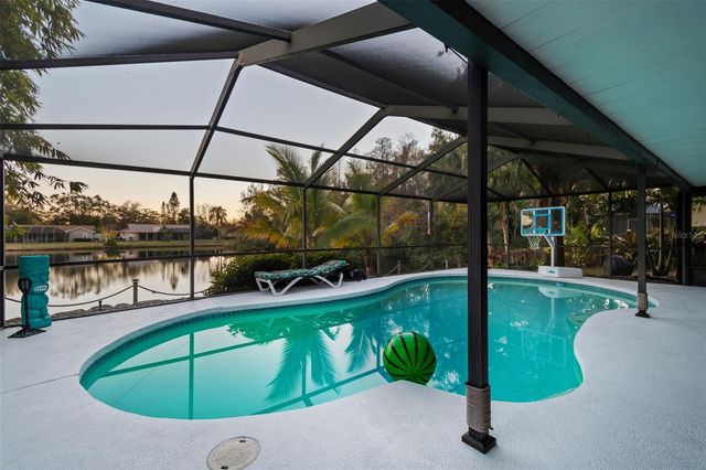 4110 W BANK AVENUE, Tampa, FL 33624