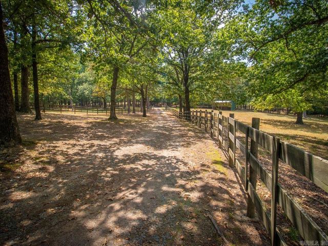 23 Witness Tree Lane, Paron, AR 72122