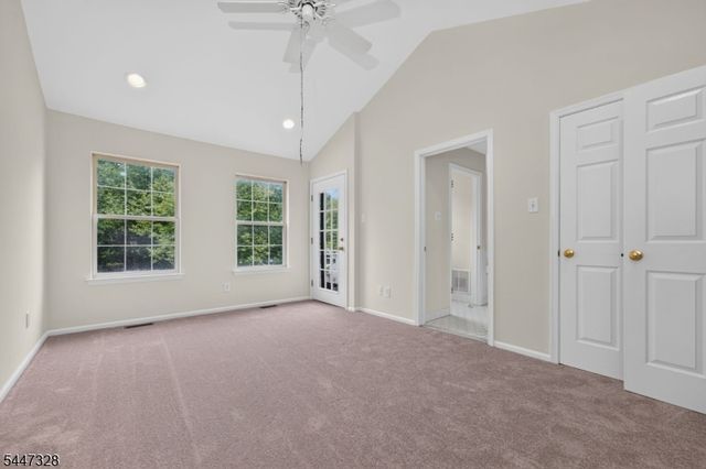 903 Springhouse Dr, Readington Twp., NJ 08889