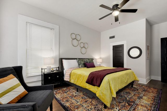 712 E 44th ST A, Austin, TX 78751