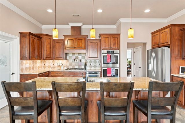 6300 S 46th Boulevard, Rogers, AR 72758