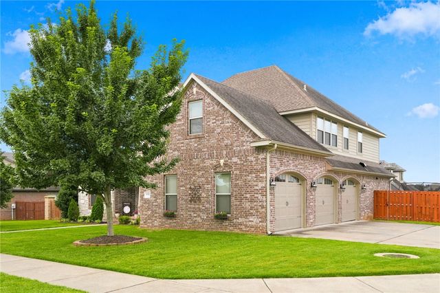 6300 S 46th Boulevard, Rogers, AR 72758