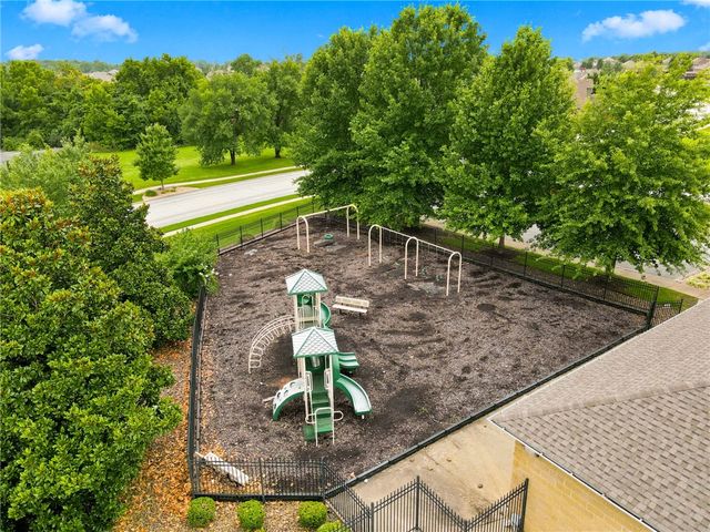 6300 S 46th Boulevard, Rogers, AR 72758