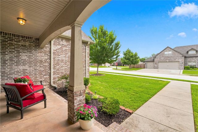 6300 S 46th Boulevard, Rogers, AR 72758