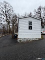 435 High Street #50, Groton, CT 06355