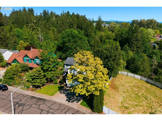 1200 E PIONEER Loop, La Center, WA 98629