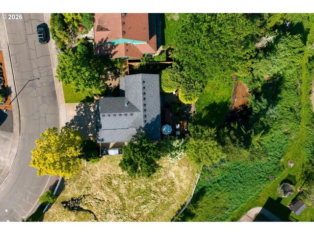 1200 E PIONEER Loop, La Center, WA 98629