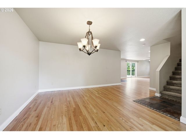 1200 E PIONEER Loop, La Center, WA 98629
