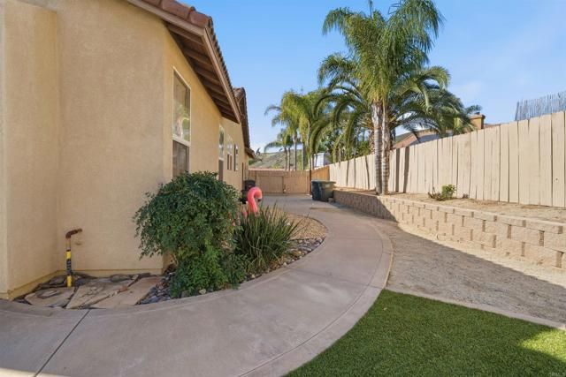 17043 Harvest Point Way, Ramona, CA 92065