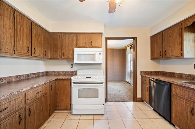 1241 Highland Rd, Carroll Twp, PA 15063