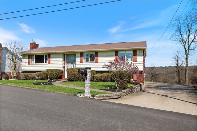 1241 Highland Rd, Carroll Twp, PA 15063
